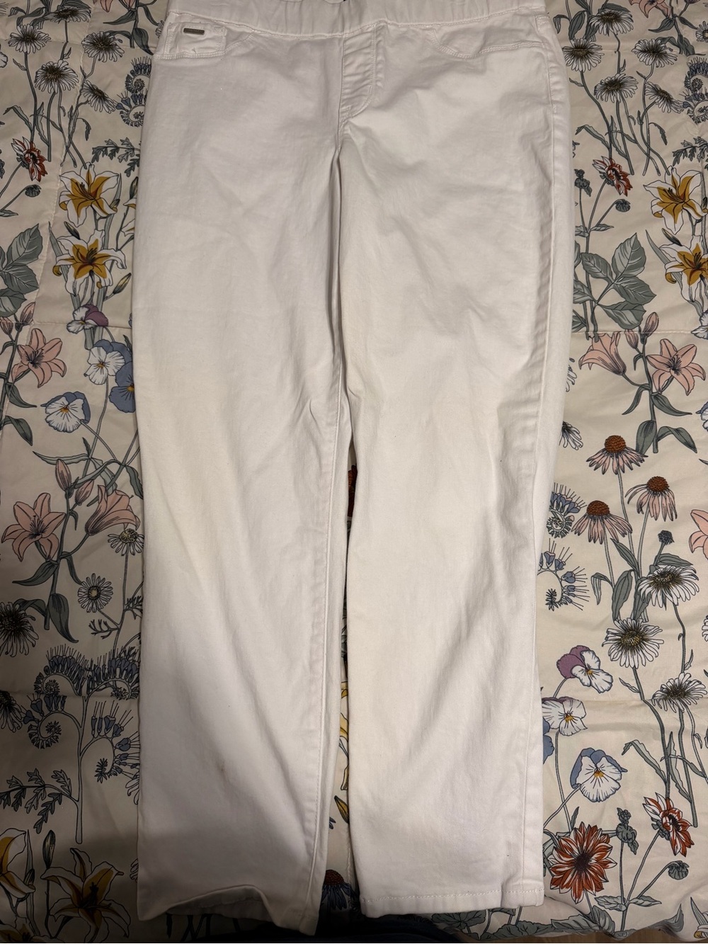 Nine West White Women's Straight-Leg Jeans